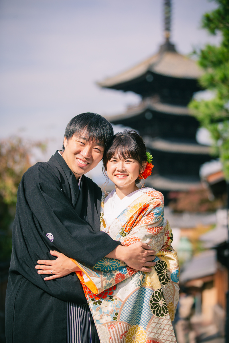 歴史の地で 色打掛 八坂の塔周辺にて