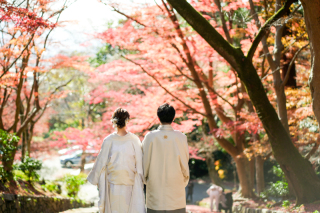 紅葉シーズンのお写真ご紹介！｜白無垢編