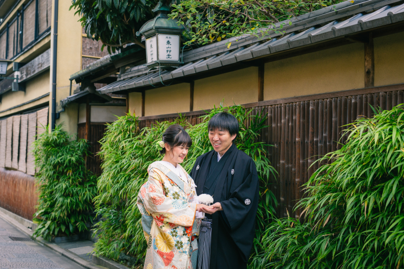歴史の地で 色打掛 八坂の塔周辺にて