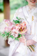 華やかな前撮りアイテム｜ブーケショットまとめ