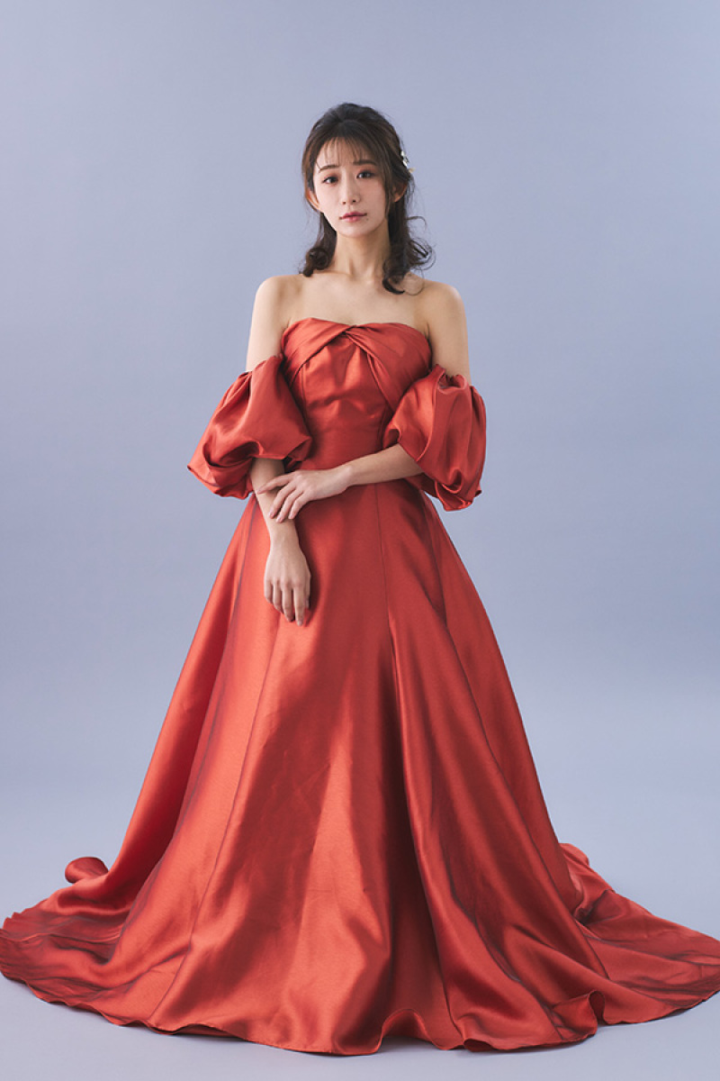 ドレスのご紹介!