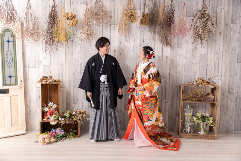 華やかな色打掛のショット