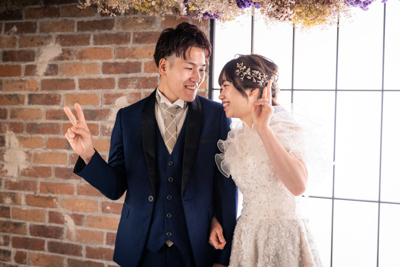 洋装前撮りの様子【アンティークチャペルスタジオ】