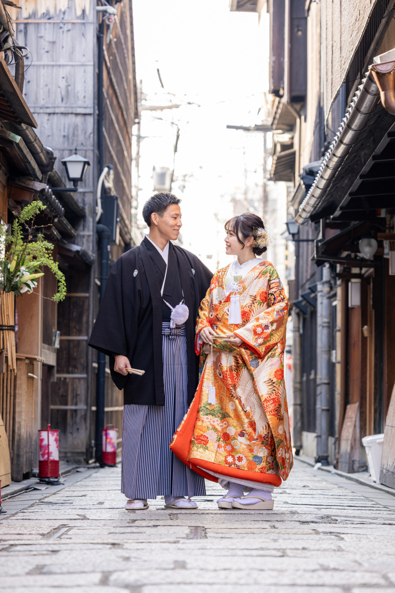 華やかな色打掛のショット