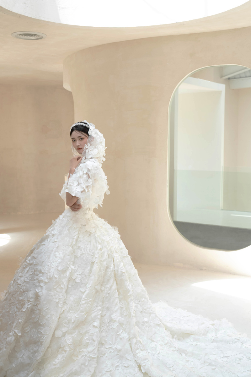 新作花びらドレス入荷♪