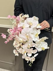 胡蝶蘭ブーケ入荷