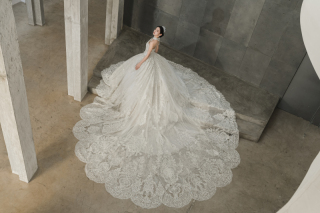 装飾豪華!韓国風ドレス入荷!