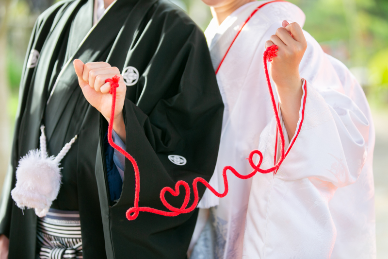 ＊ 赤い糸を使用した撮影カット ＊