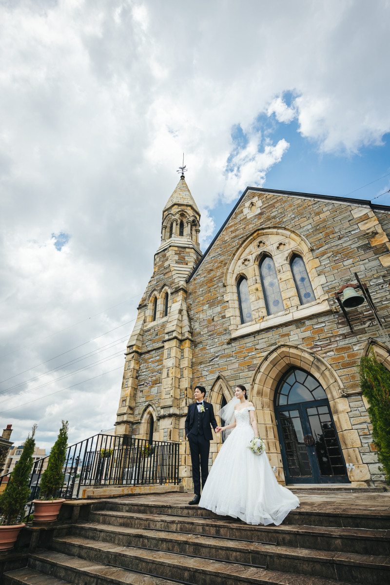 クラシカルなチャペルで叶える、シンプルで上品なフォトウエディング˖*　