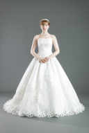 ウェディングドレスの選び方【プリンセスライン編】