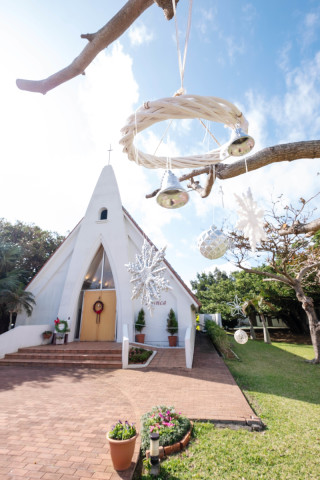 ＊緑に囲まれた独立型チャペル＊