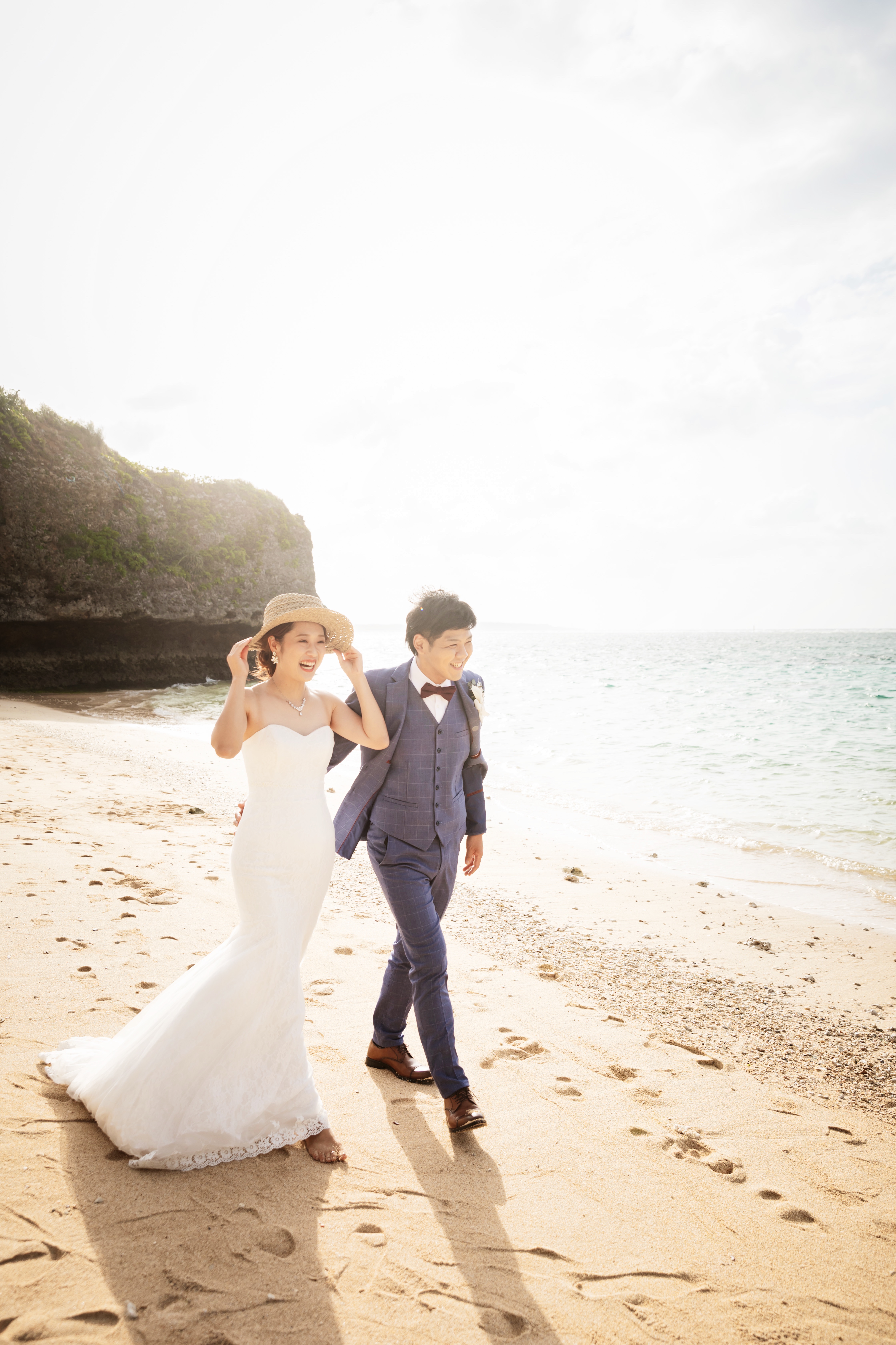 小物を使って 公開日 21年2月7日 沖縄フォトウェディング Berel ベレール 沖縄県でフォトウェディング探すならphotorait