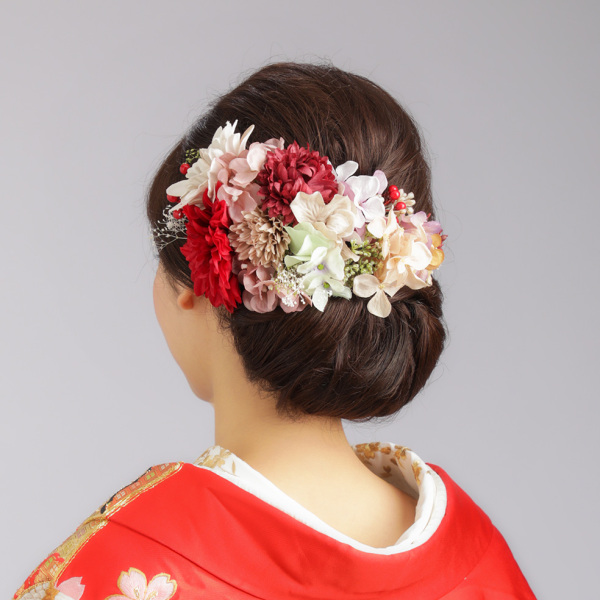 着物に似合うヘアスタイル紹介 ＜低めアップ＞