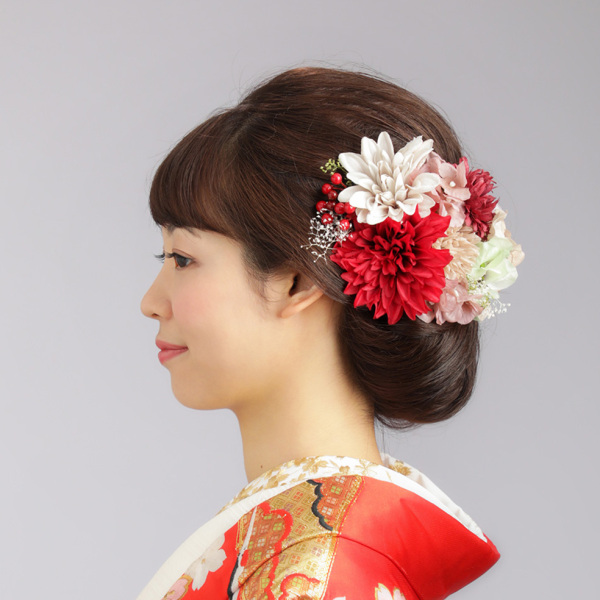 着物に似合うヘアスタイル紹介 ＜低めアップ＞