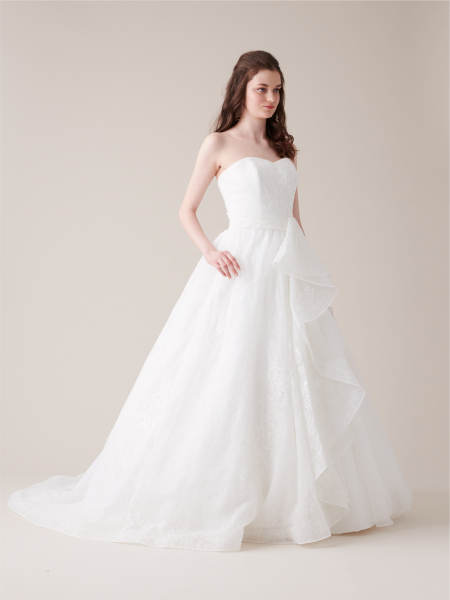 運命の1着をより美しく♡ ブライダルインナーで叶えるドレス美人☆