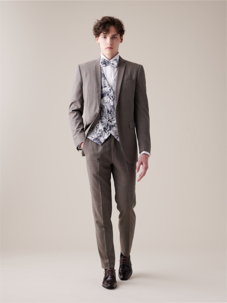 “なんでもいい”はもったいない！新郎様も主役♡魅せるタキシードSTYLE♪