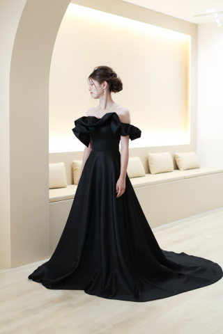 【新作入荷】ブラックドレス*