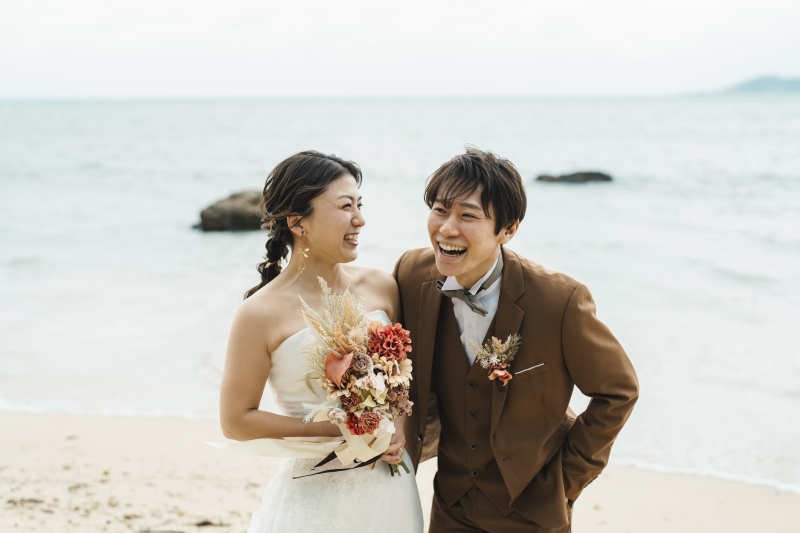 季節ごとに表情を変える石垣島の海とウェディングフォト