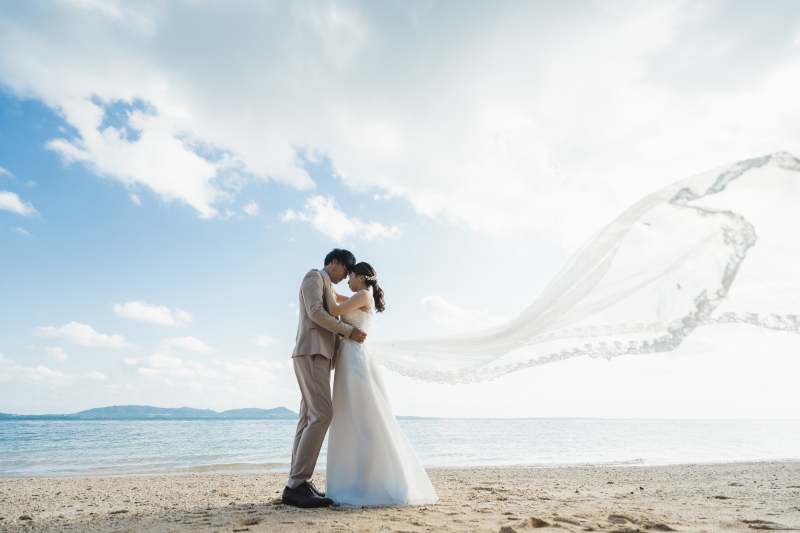 季節ごとに表情を変える石垣島の海とウェディングフォト