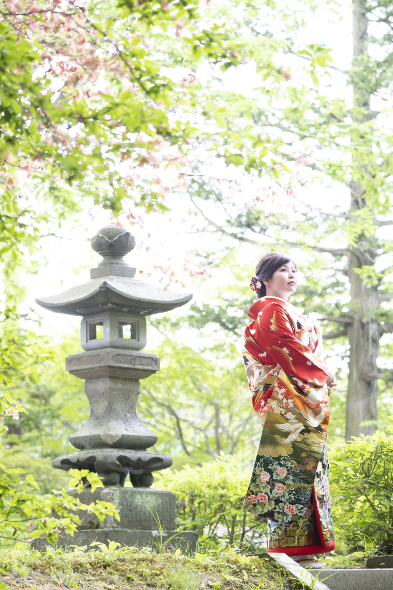 新緑に包まれて”神社ロケ”