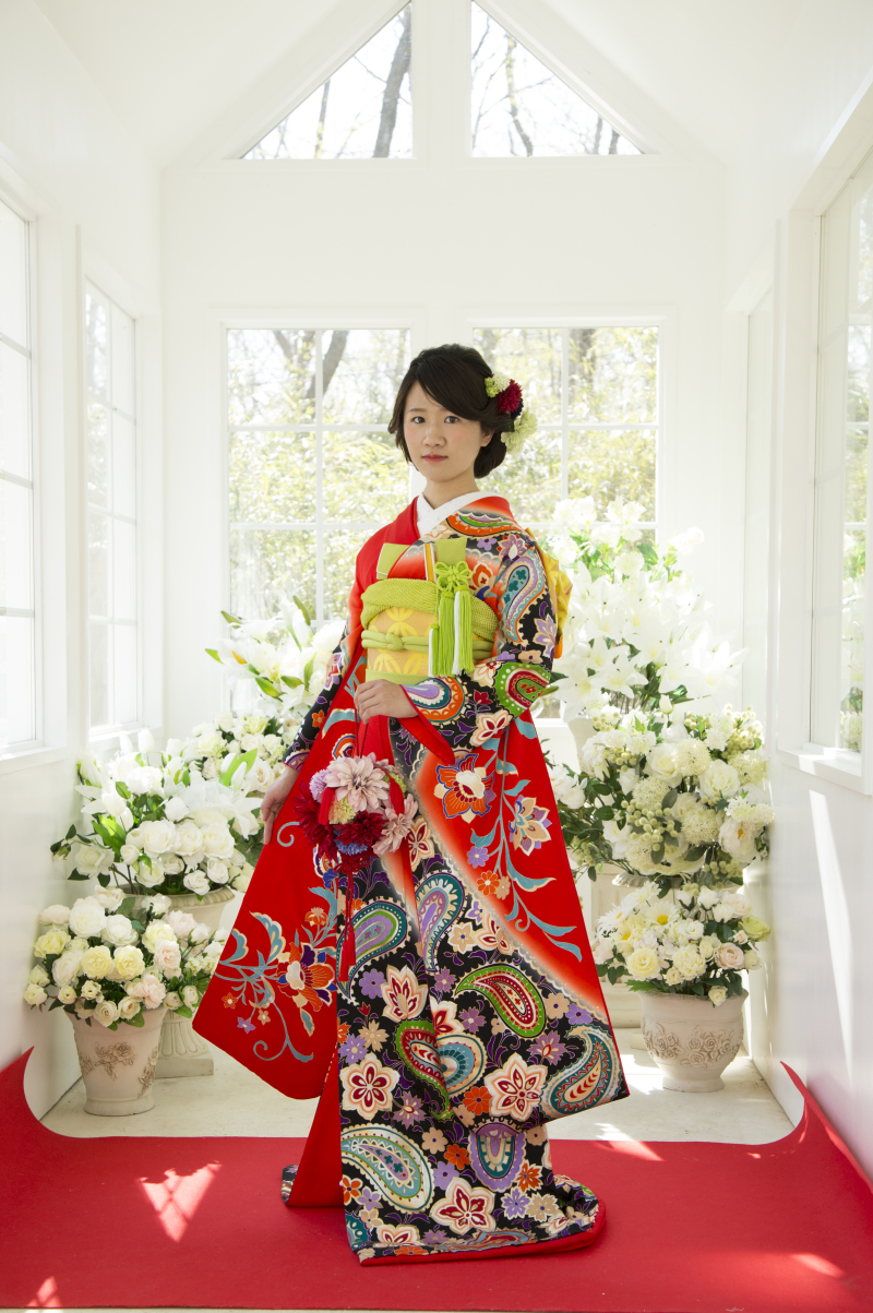 引き振袖で凛と豪華に☆