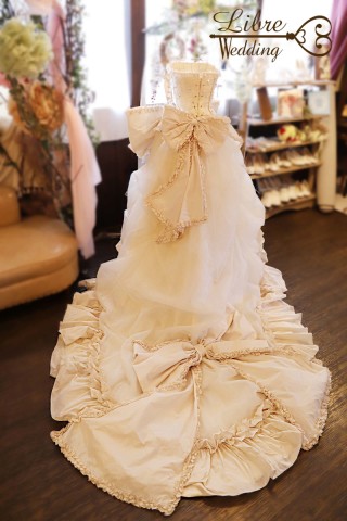 ウェディングドレス