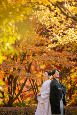 背中合わせポーズ