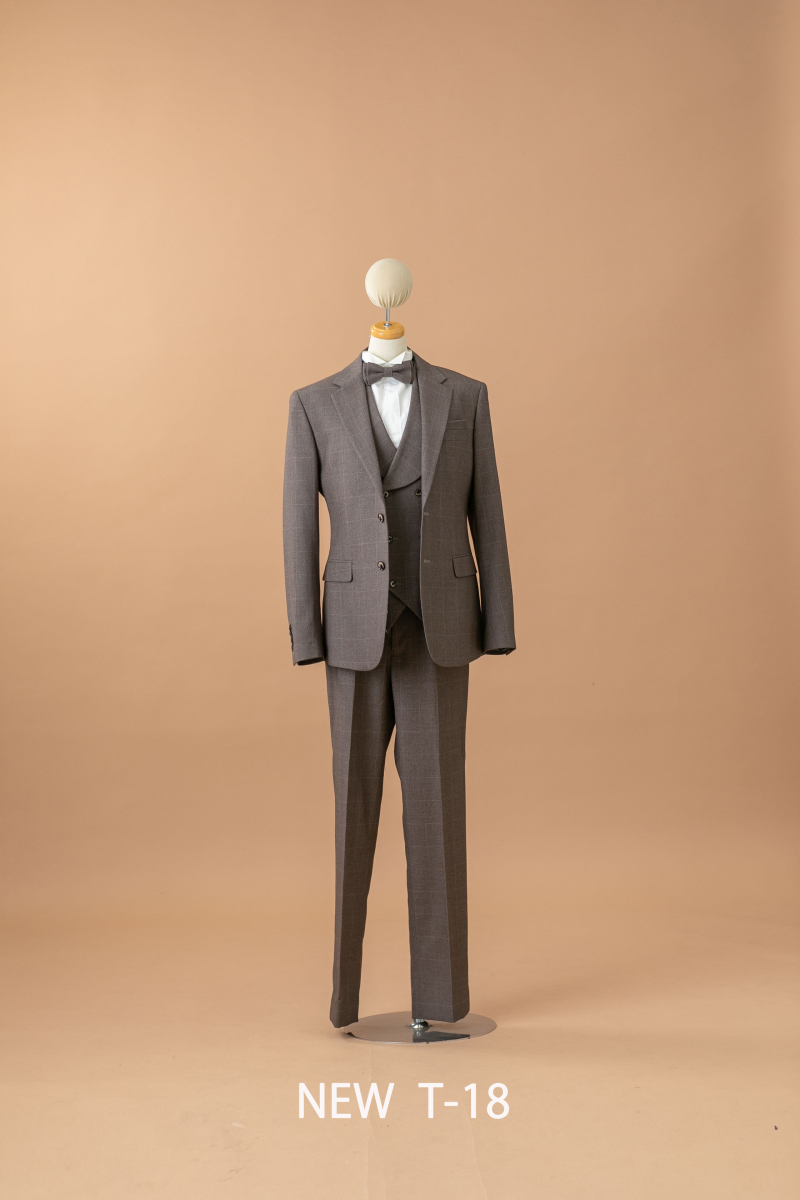 新作衣装入荷しました〜！