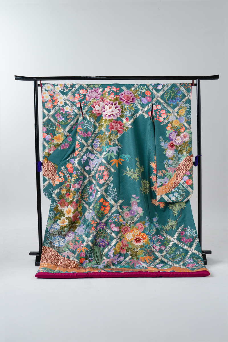 新作☆色打掛入荷しました！