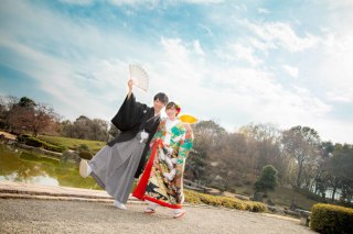 「はっちゃけポーズ」とは&hellip;