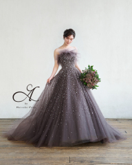 新作のドレスが入荷いたしました!