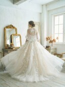 【ドレス重視派必見】フォト専用ドレスは使いません！ドレスショップ直営の「本気」