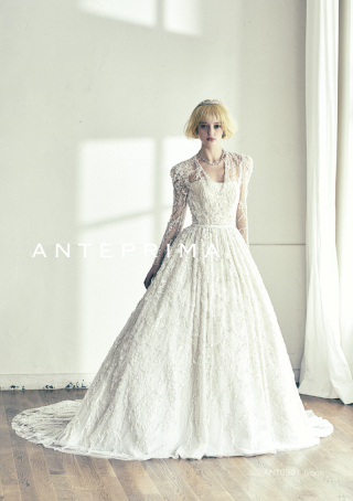 アンテプリマ新作ウェディングドレスが入荷いたしました！