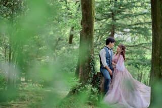 緑の光に包まれて・・・「群馬の森」でのフォトウェディング