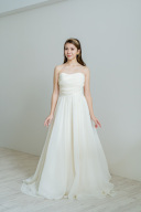 シエロイマーレのドレスをご紹介✧