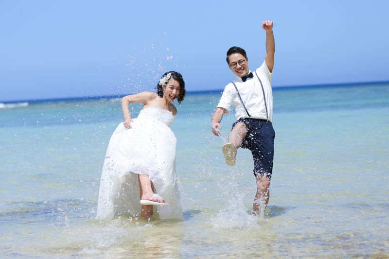 沖縄のビーチで水着で撮影～～♪