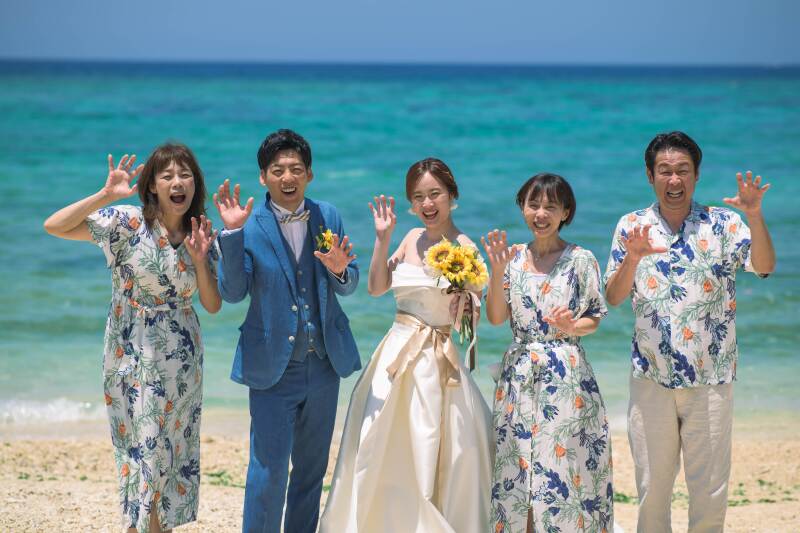 夏じゃない沖縄もこんなに素敵( ᎔˘꒳˘᎔)秋こそふたりだけのフォトウェディング