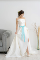 シエロ・イ・マーレのドレスをご紹介✧