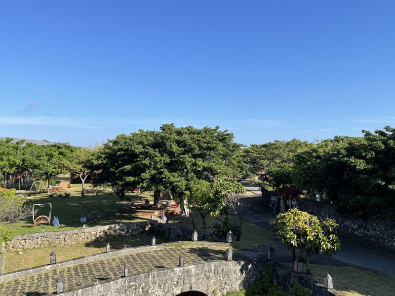 ビーチだけじゃない!徒歩圏内に充実のフォトスポット♪