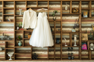 沖縄の海に映えるドレス選びとポイント！