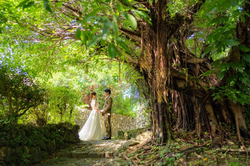 “まだ秋、でもそろそろ冬”がちょうどいい。11月の沖縄前撮りが穴場な理由!