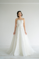 ウェディングドレスのご紹介