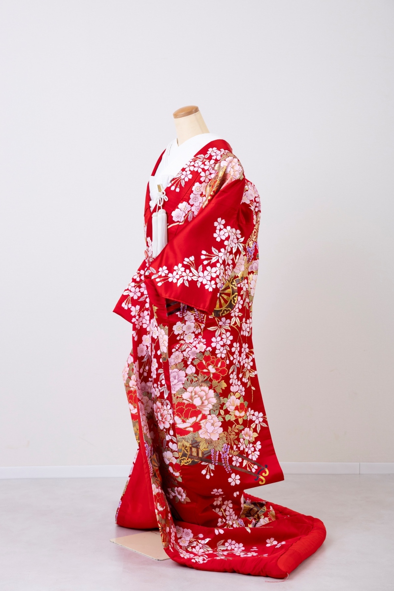 新作衣裳入荷♪