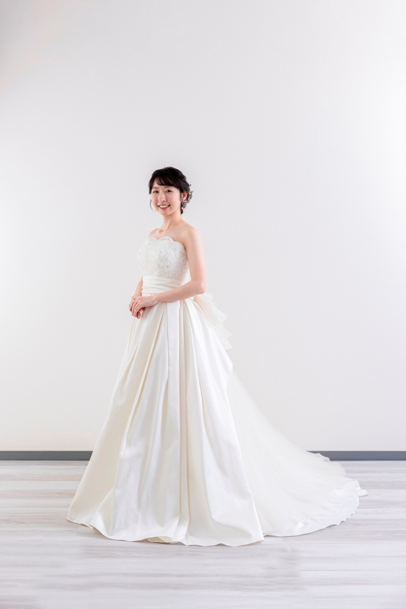 ウエディングドレス入荷♪