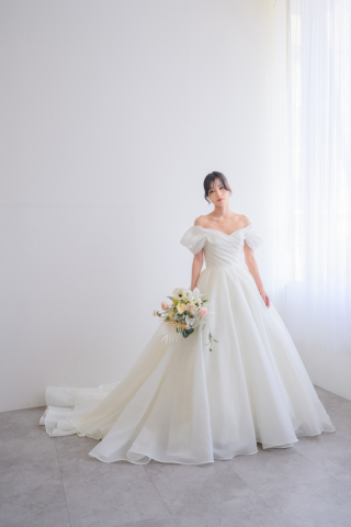 新作ドレスのご紹介!