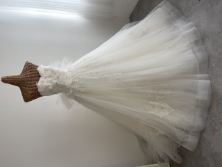 ≪ウエディングドレス≫入荷いたしました☆