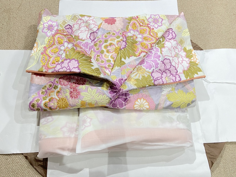 新作の色打掛*+。