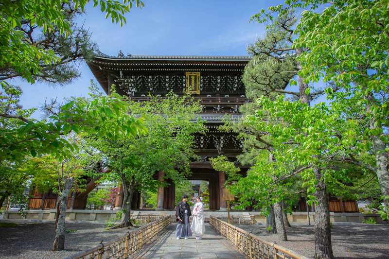 新緑シーズンはお寺で前撮り!
