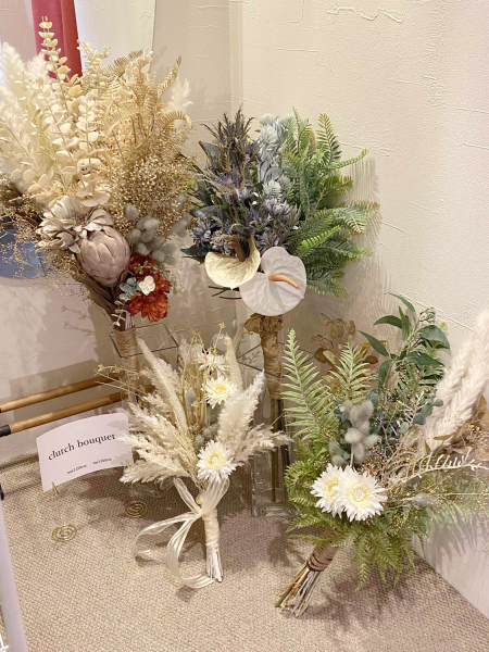 和装にも！クラッチブーケはいかがですか？