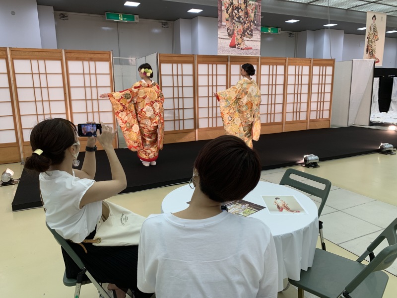 衣装展示会へ☆